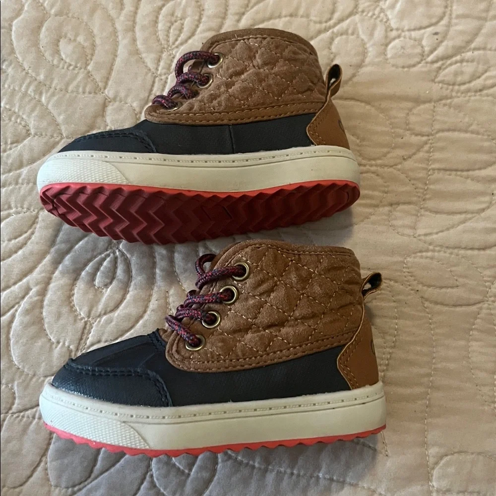 Oshkosh B’Gosh Tarin Brown & Blue Kids High Top Duck Boots Lace Up Shoes Sz 5
